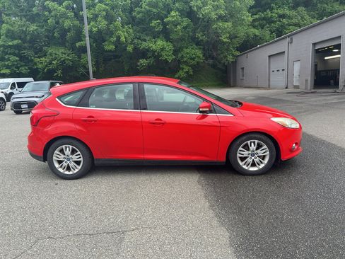 Used 2012 Ford Focus SEL FWD image 4