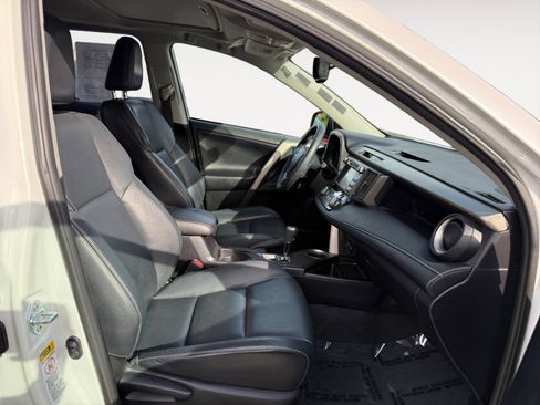 Used 2013 Toyota RAV4 Limited image 19