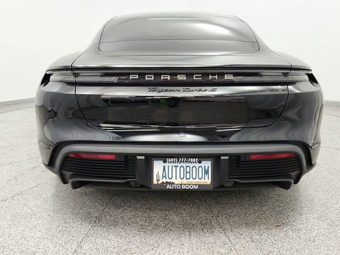 Used 2022 Porsche Taycan Turbo S image 16