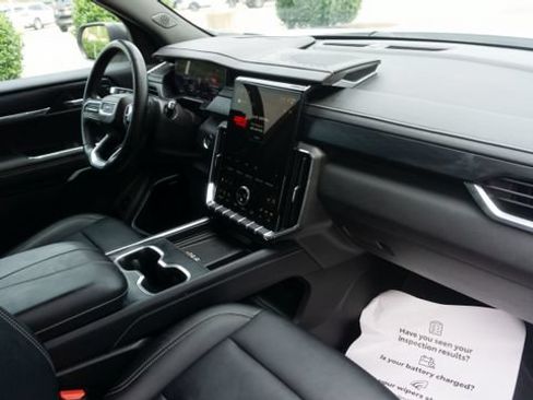 Used 2024 GMC Acadia Elevation FWD image 14