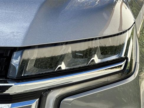 Used 2021 Chevrolet Suburban LT w/ LT Signature Package image 50