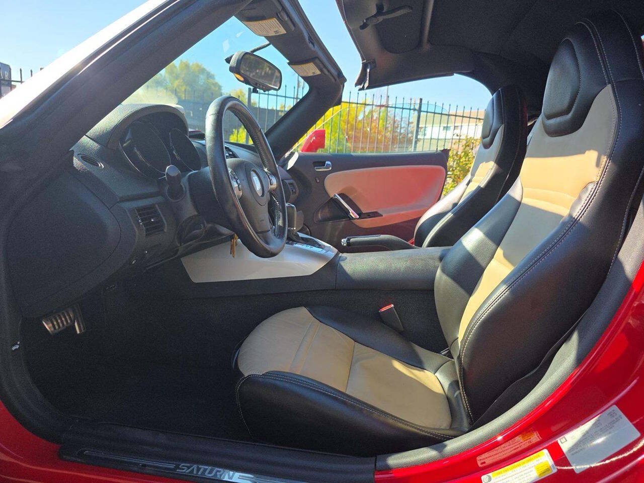 Used 2008 Saturn Sky w/ Premium Trim Package RWD image 7