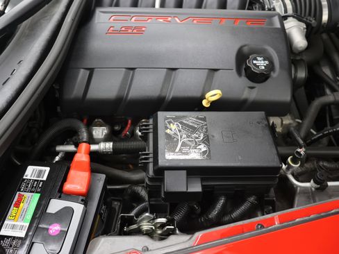 Used 2007 Chevrolet Corvette Coupe w/ Preferred Equipment Group RWD image 14