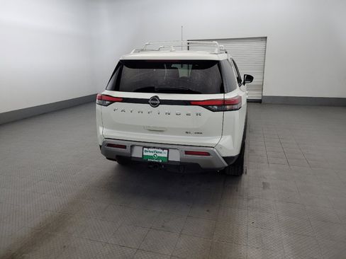 Used 2022 Nissan Pathfinder SL w/ SL Premium Package AWD/4WD image 7