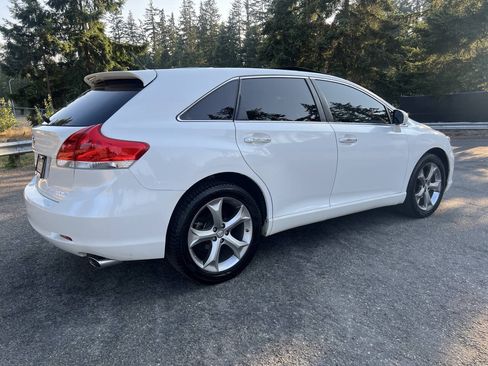 Used 2011 Toyota Venza AWD w/ Premium Pkg #2 image 5
