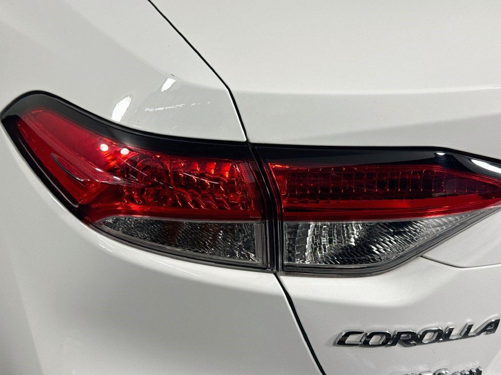 Used 2024 Toyota Corolla LE FWD image 34