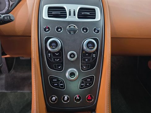 Used 2016 Aston Martin Vanquish RWD image 15