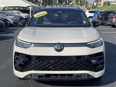 Certified 2026 Volkswagen Tiguan SE R-Line FWD image 2