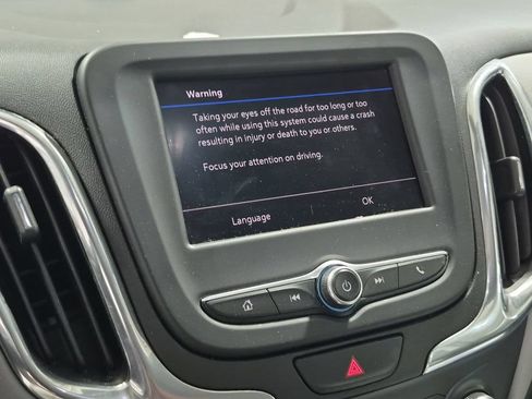 Used 2020 Chevrolet Equinox LS FWD image 34