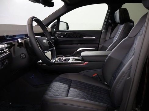 New 2026 Cadillac Escalade IQL Luxury image 12