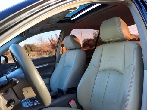 Used 2011 INFINITI G37 Journey w/ Premium Pkg image 15