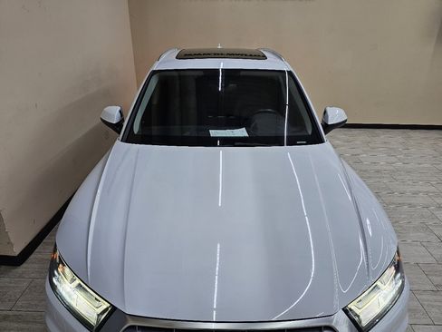 Used 2020 Audi Q5 2.0T Premium Plus w/ Premium Plus Package image 4