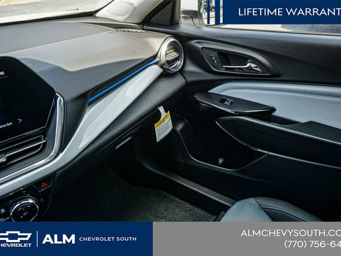 New 2026 Chevrolet Trax LT w/ Sunroof Package image 44