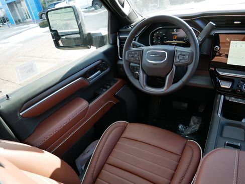 New 2026 GMC Sierra 2500 Denali Ultimate w/ Max Trailering Package image 13