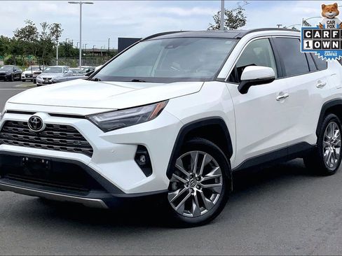 Used 2022 Toyota RAV4 Limited image 2