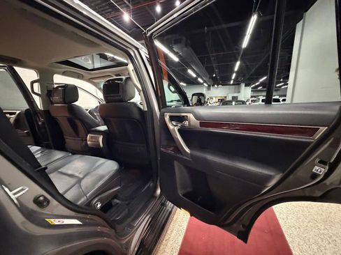 Used 2014 Lexus GX 460 w/ Premium Package AWD/4WD image 29
