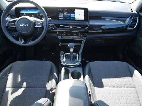 Certified 2024 Kia Seltos X-Line image 10
