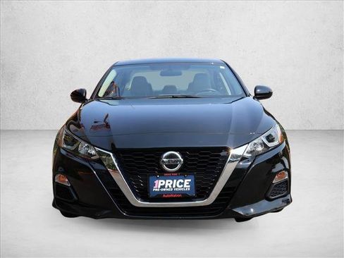 Used 2019 Nissan Altima 2.5 S FWD image 3