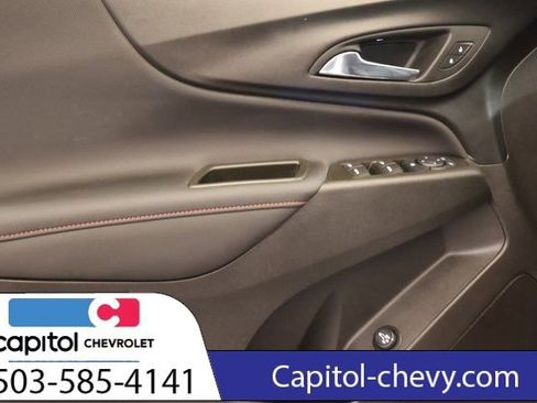 Used 2024 Chevrolet Equinox RS w/ RS Leather Package image 17
