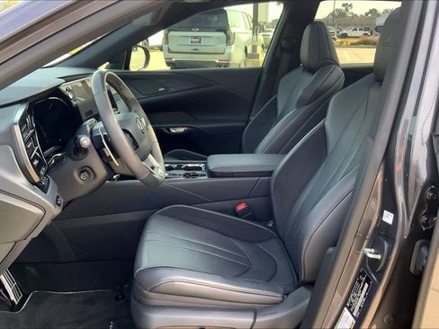 Used 2024 Lexus RX 500h F Sport w/ Convenience Package image 7