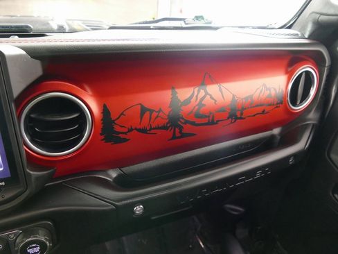 Used 2021 Jeep Wrangler Unlimited Rubicon image 20