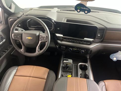 Certified 2024 Chevrolet Silverado 1500 High Country w/ Technology Package AWD/4WD image 2