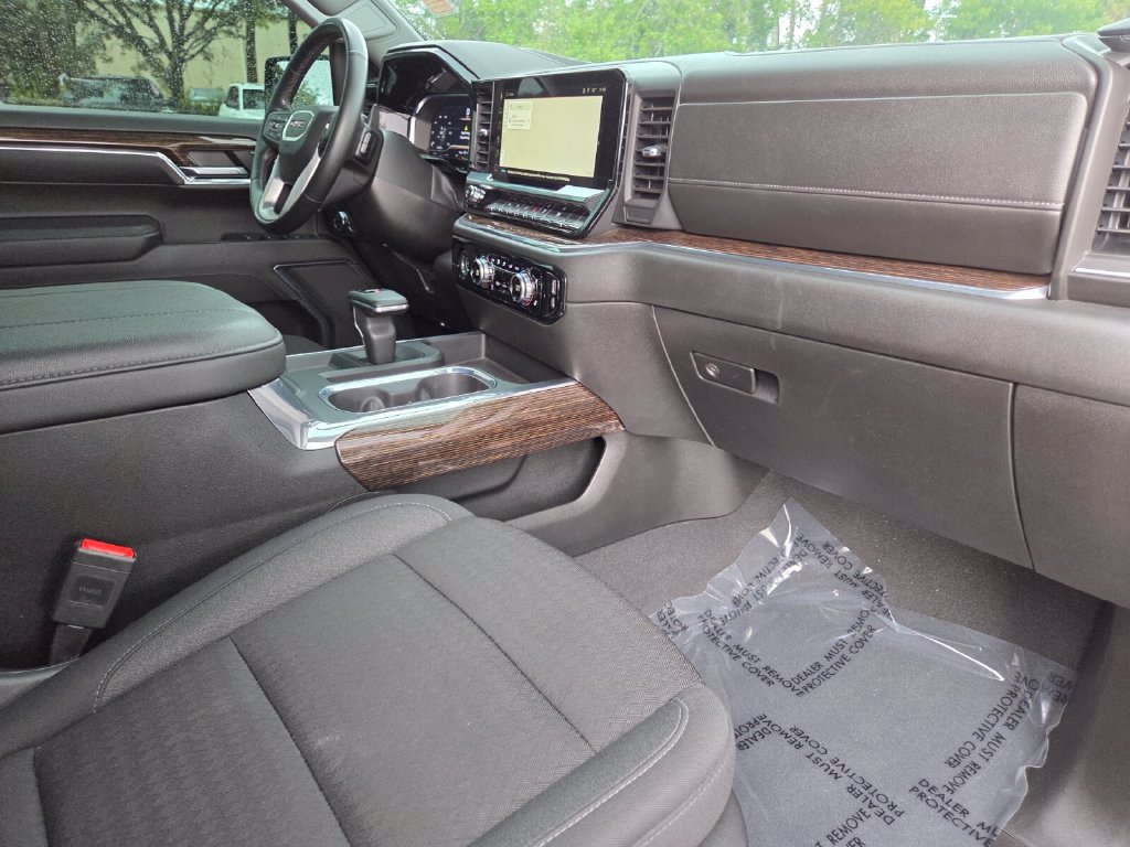 Used 2024 GMC Sierra 1500 Elevation RWD image 14