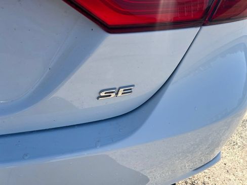 Used 2024 Toyota Camry SE FWD image 10