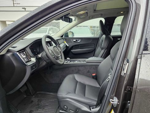 New 2025 Volvo XC60 B5 Core w/ Protection Package Premier image 24