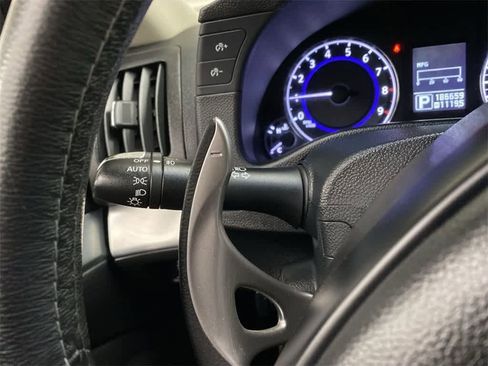 Used 2013 INFINITI G37 x w/ Premium Pkg image 23