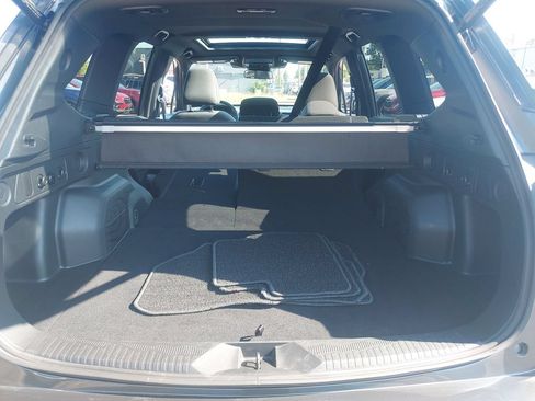 Used 2025 Subaru Forester Premium AWD/4WD image 34