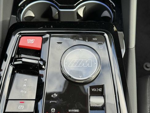 New 2026 BMW M5 w/ Carbon Package image 25