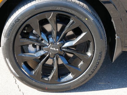 Certified 2022 Kia Sorento SX image 15