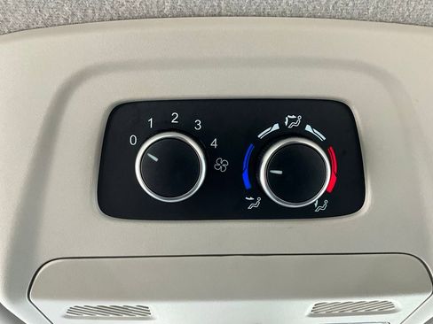 Used 2023 Ford Transit 350 XLT image 17