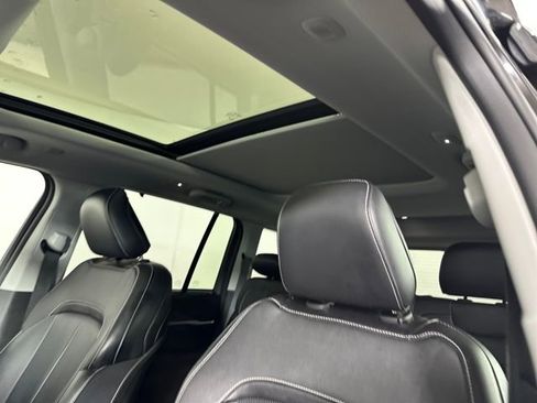 Used 2023 Jeep Grand Cherokee 4WD 4xe w/ Luxury Tech Group II image 12