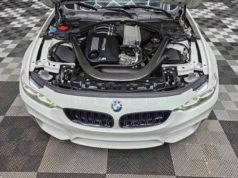 Used 2019 BMW M4 Convertible w/ Competition Package RWD image 38