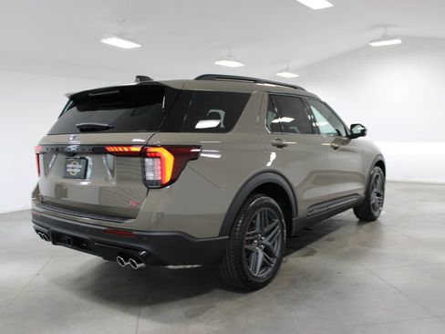 New 2026 Ford Explorer ST w/ Sun And Sound Package AWD/4WD image 12