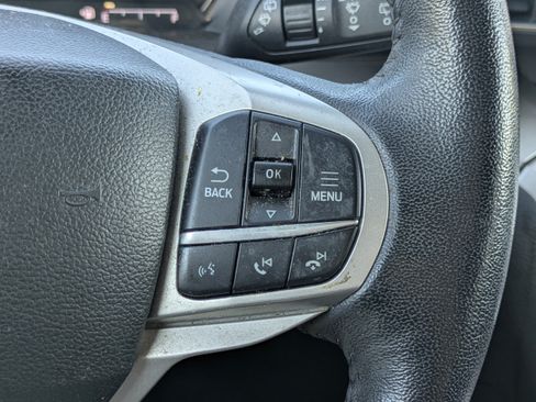 Used 2022 Ford Explorer XLT w/ Equipment Group 202A RWD image 22