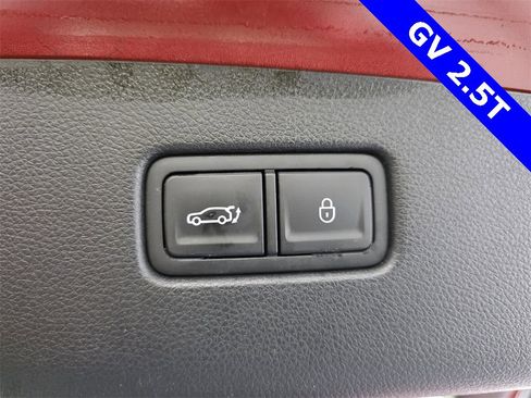 Used 2023 Genesis GV70 2.5T w/ Advanced Package image 16