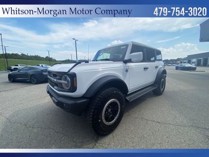 New 2026 Ford Bronco Outer Banks w/ Sasquatch Package