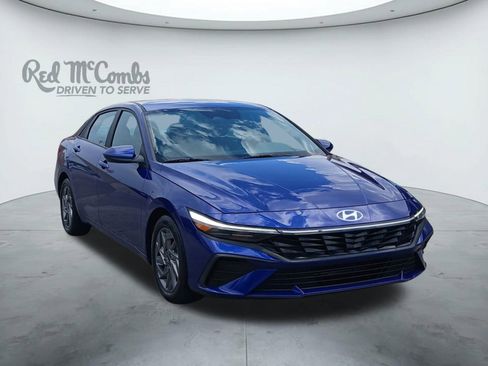 Used 2024 Hyundai Elantra SEL image 7