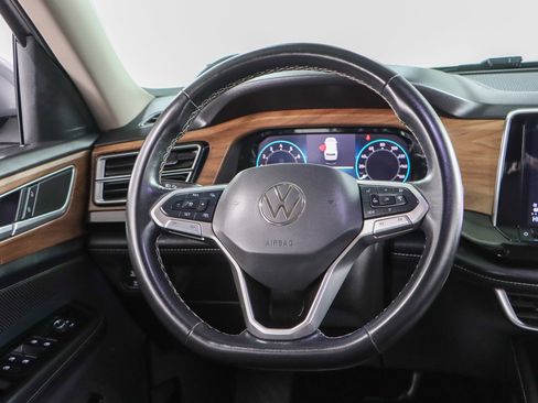 Used 2024 Volkswagen Atlas SE AWD/4WD image 12