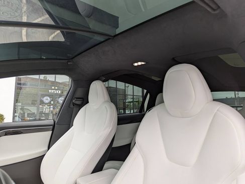 Used 2020 Tesla Model X Long Range AWD/4WD image 28