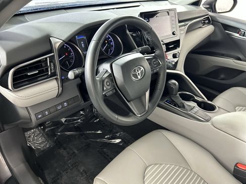 Used 2024 Toyota Camry SE FWD image 12