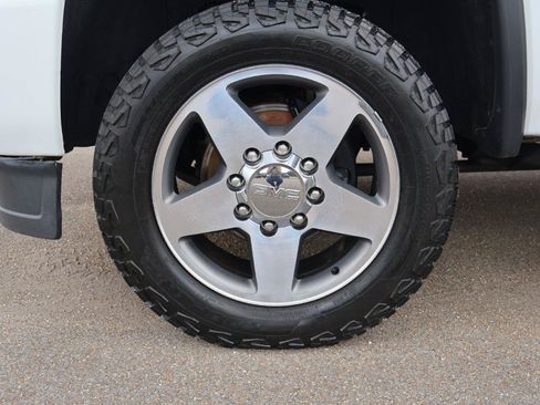 Used 2018 GMC Sierra 2500 SLT w/ Duramax Plus Package AWD/4WD image 16