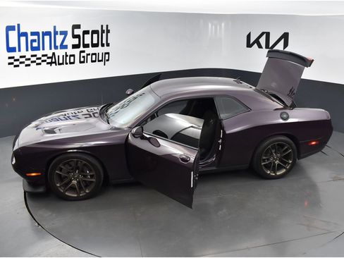 Used 2022 Dodge Challenger R/T Scat Pack w/ Dynamics Package RWD image 30