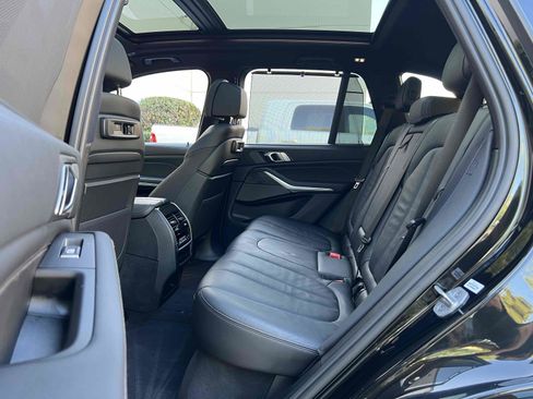 Used 2021 BMW X5 xDrive45e w/ M Sport Package AWD/4WD image 5
