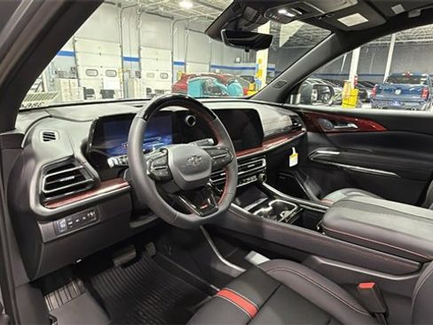 New 2026 Chevrolet Traverse RS w/ LPO, Floor Liner Package image 9