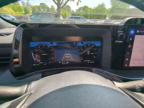 Used 2026 Subaru Outback Touring XT AWD/4WD image 12