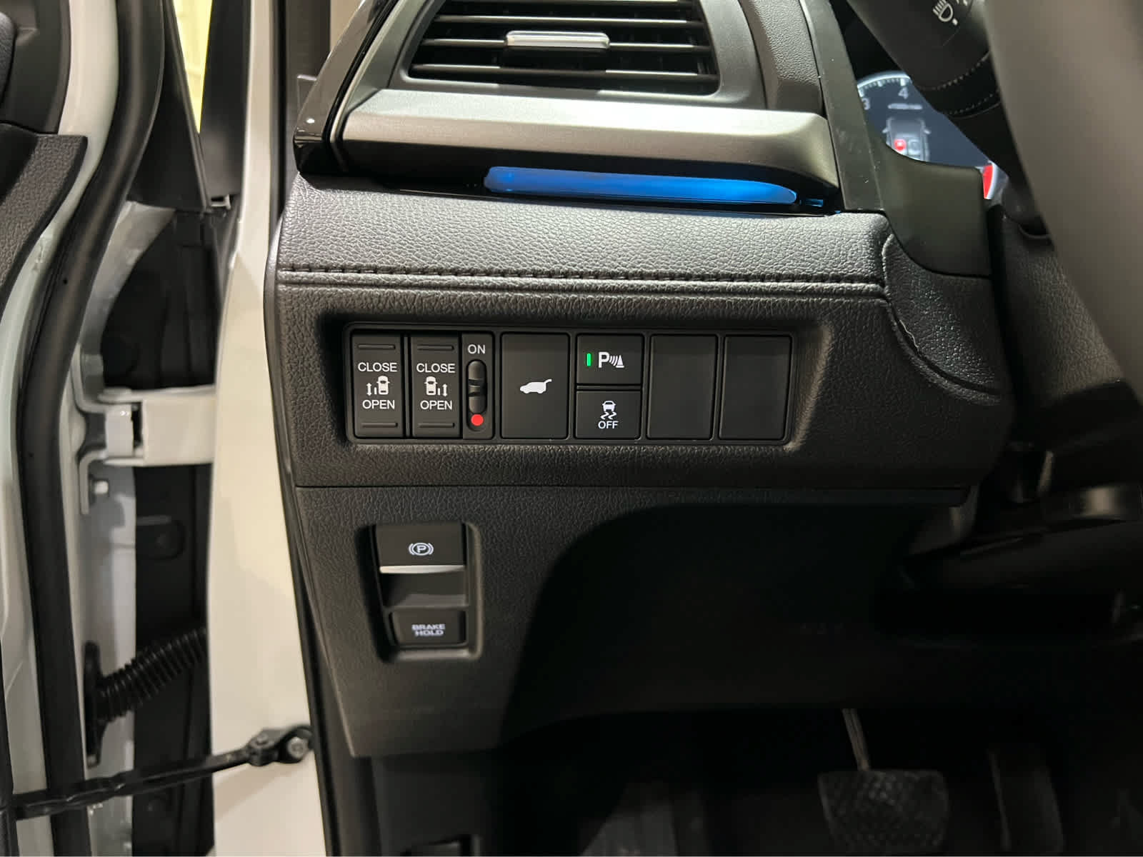 New 2027 Honda Odyssey Touring image 23